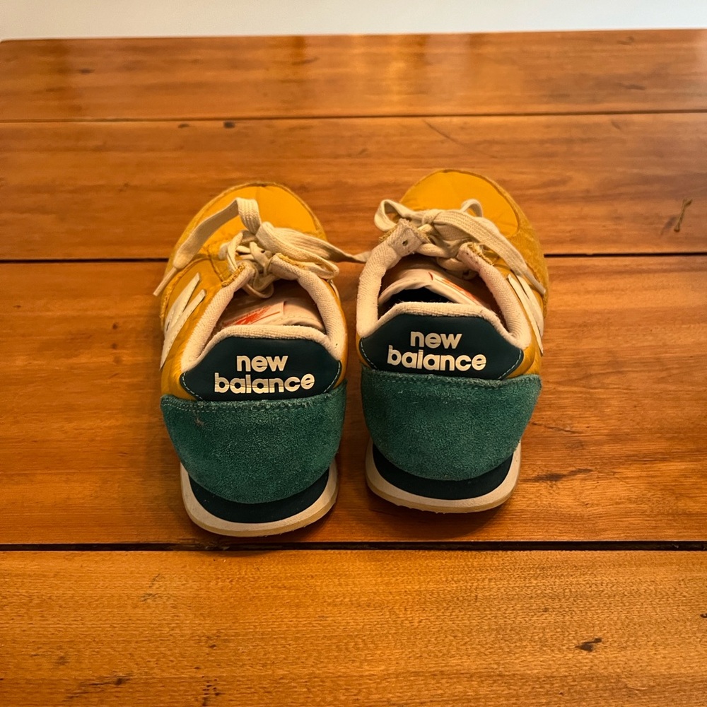 New Balance sneakers - Picture 2 of 6